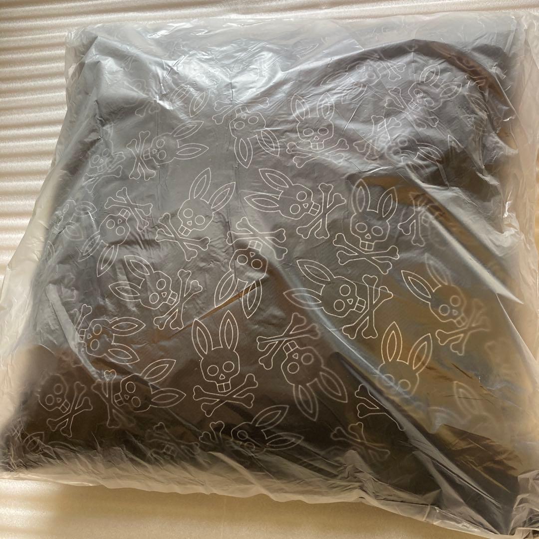 サイコバニー　クッション。 非売品。