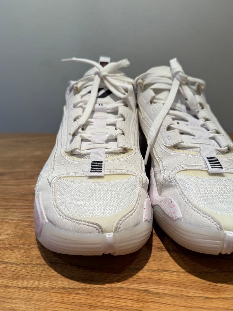 NIKE バッシュルカ 2 PF LUKA 2 PF ホワイト/ハイパーピンク
