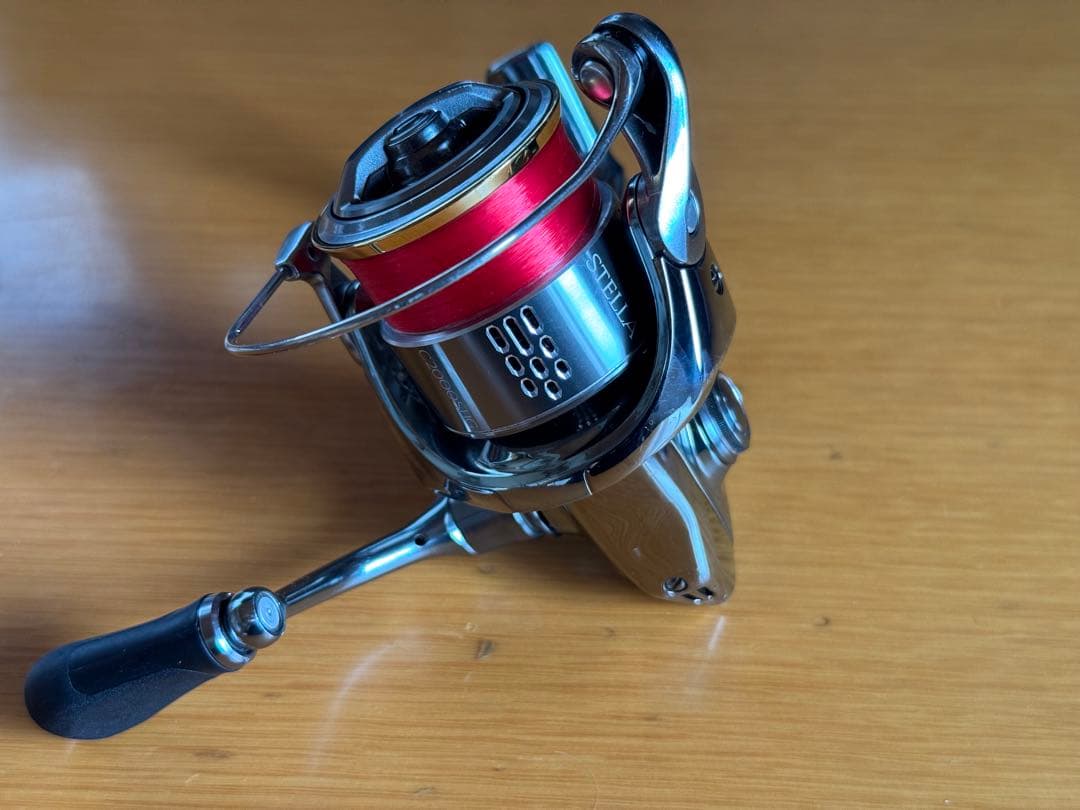 リール 18STELLA C2000SHG