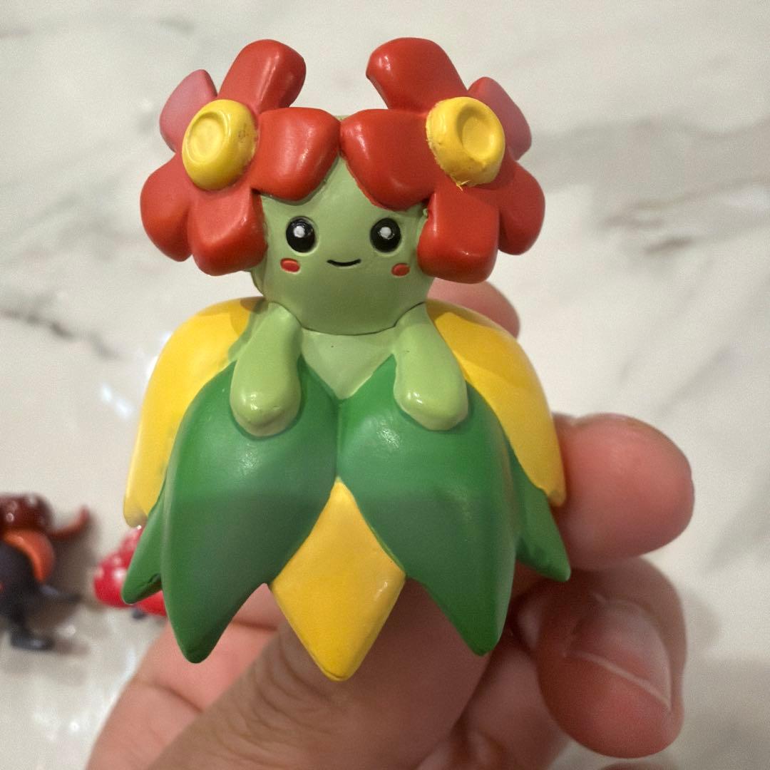 ポケモン　モンコレ　ナゾノクサ クサイハナ ラフレシア キレイハナ