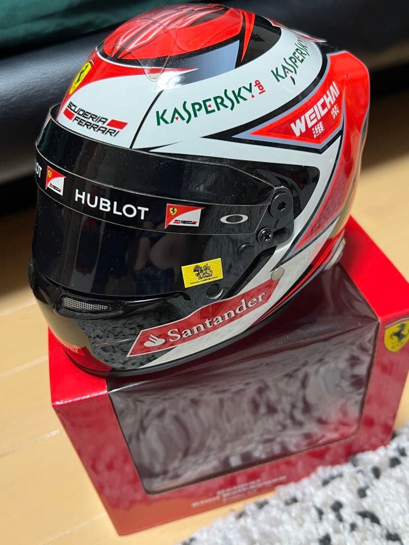 キミ・ライコネン フェラーリ 2015年 1/2 ヘルメット