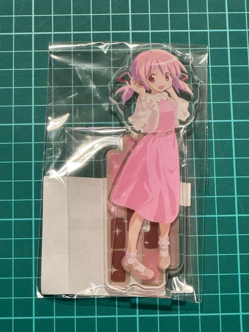AVIOT アクリルスタンド　まどか☆マギカ