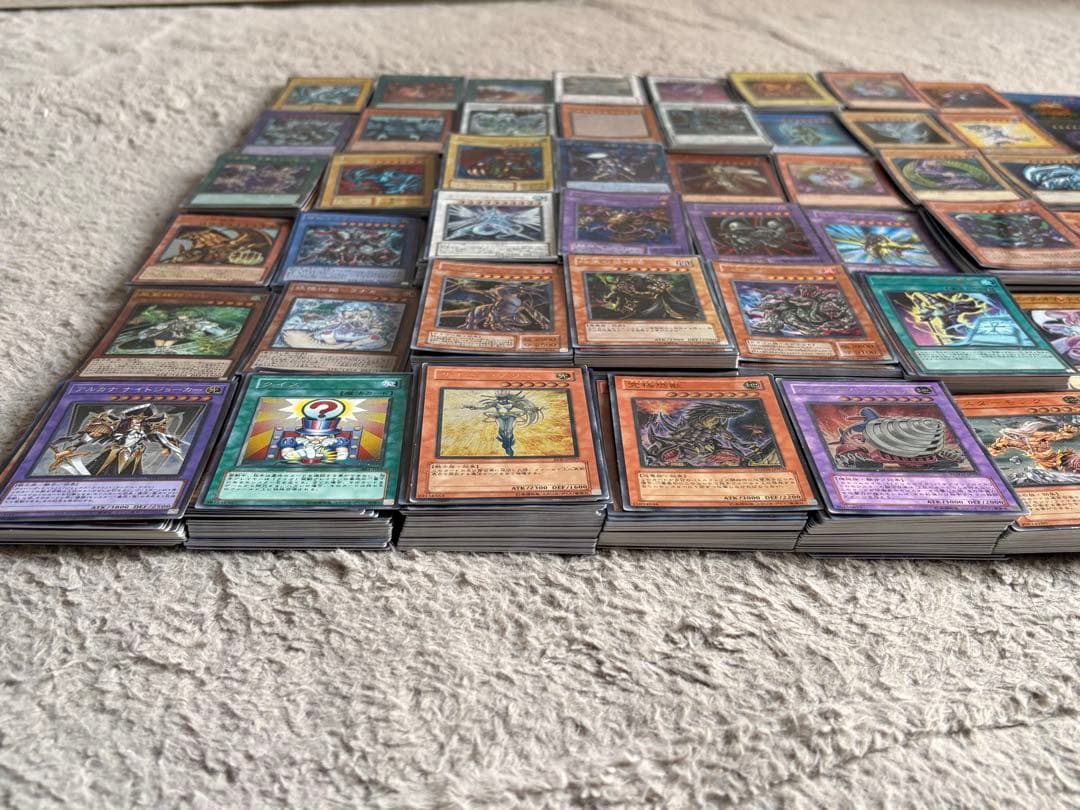 遊戯王　まとめ売り　スーパー、ウルトラ、シク　レリーフプリズマ　合計2300枚程