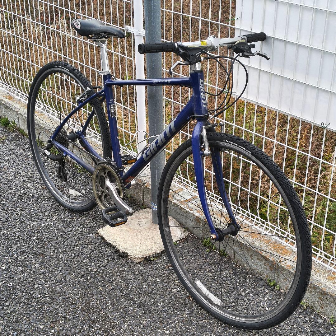 タイヤ新品 クロスバイク GIANT ESCAPE R3 手渡し可