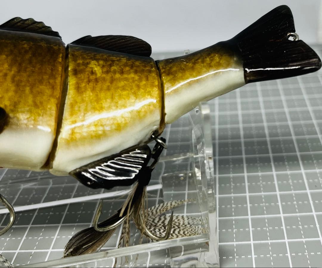 フレッシュベイトルアーズ　チビタレル　ブルーギル　魚皮