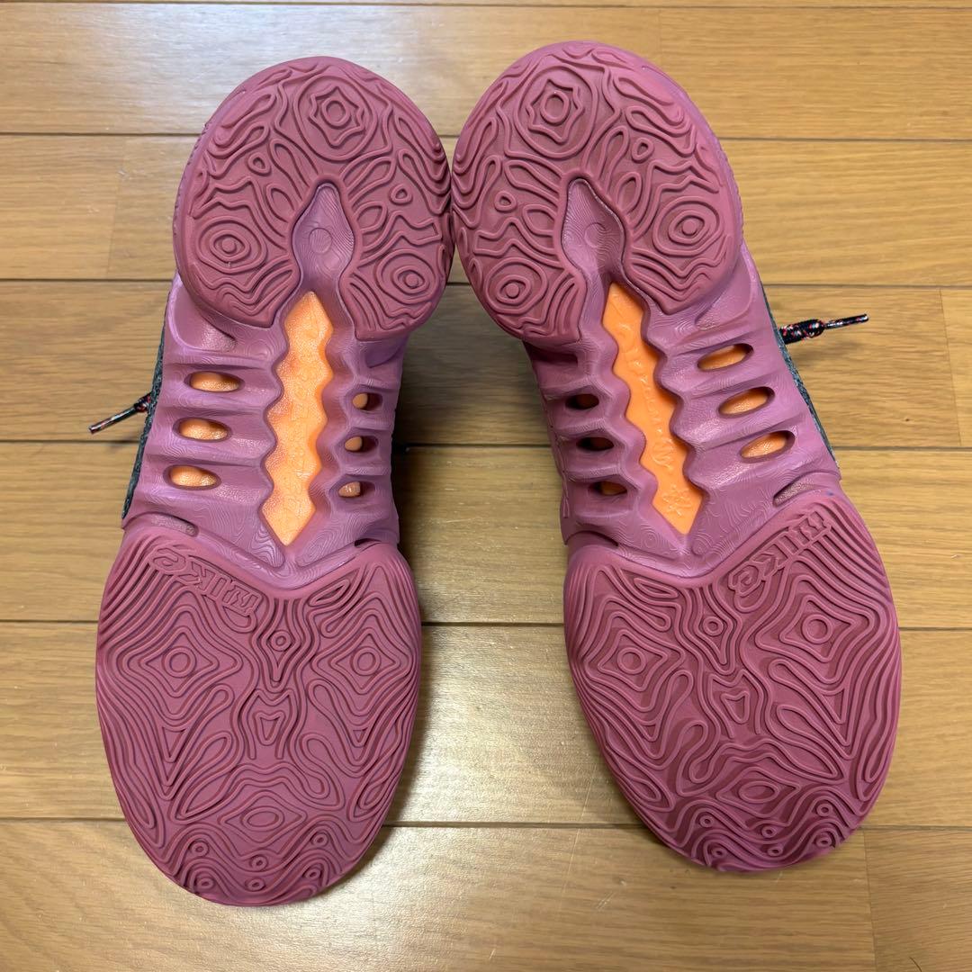 【美品】NIKE コズミック ユニティ 2