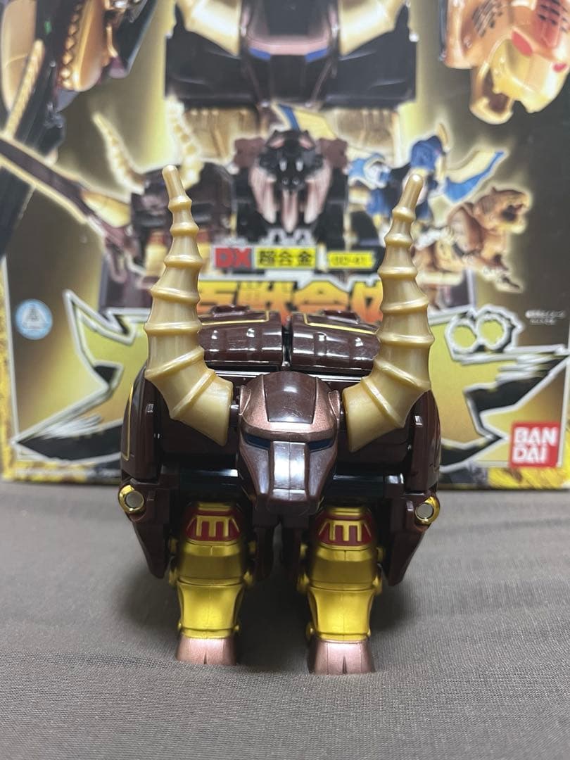 百獣合体ガオゴッド