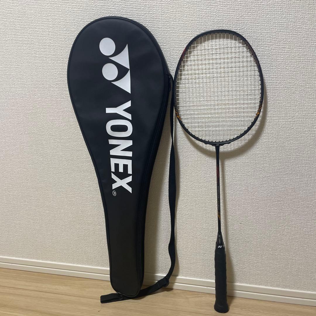 YONEX バドミントン　ラケット ケース付き