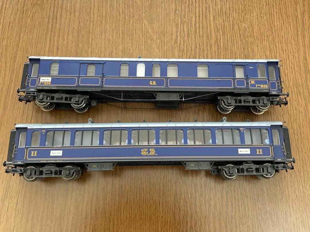 鉄道模型　Liliput社製ゴッタルド鉄道（Gotthardbahn）客車　2両