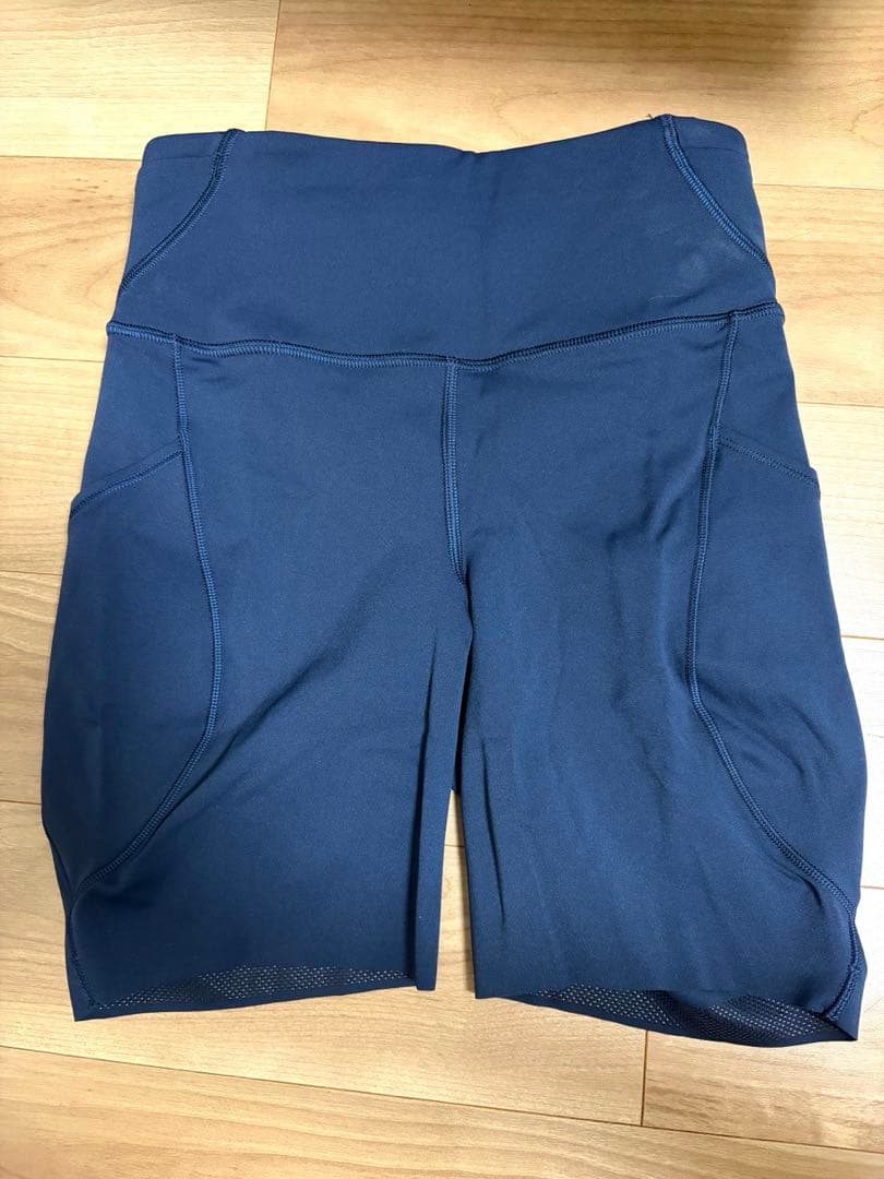 新品未使用♪ lululemon ハイライズショーツ 6インチ