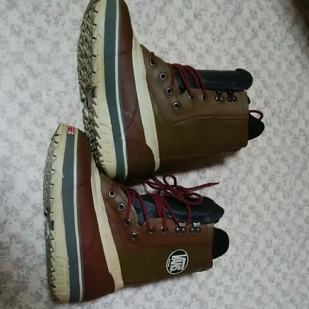 VANSスノーボードブーツ