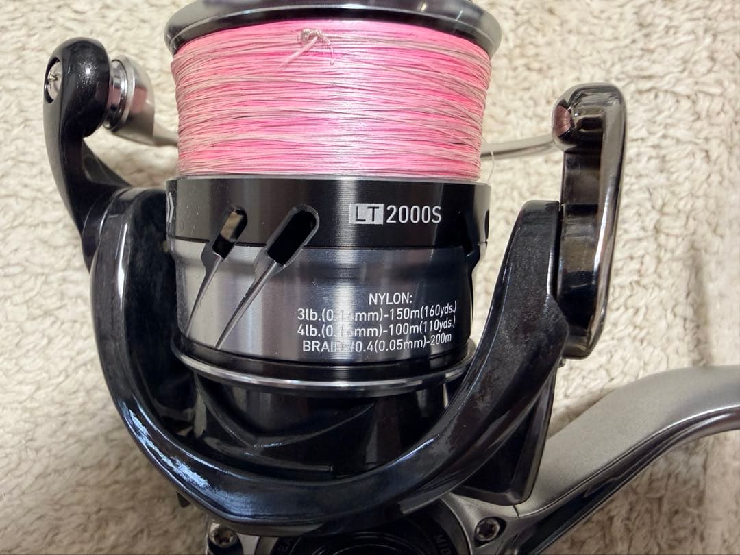 DAIWA 18CALDIA LT2000S スピニングリール