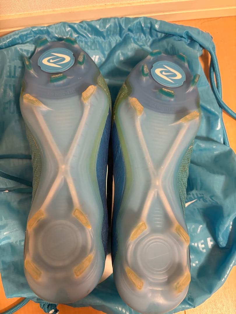 NIKE ファントムGX2 FG 27.5cm