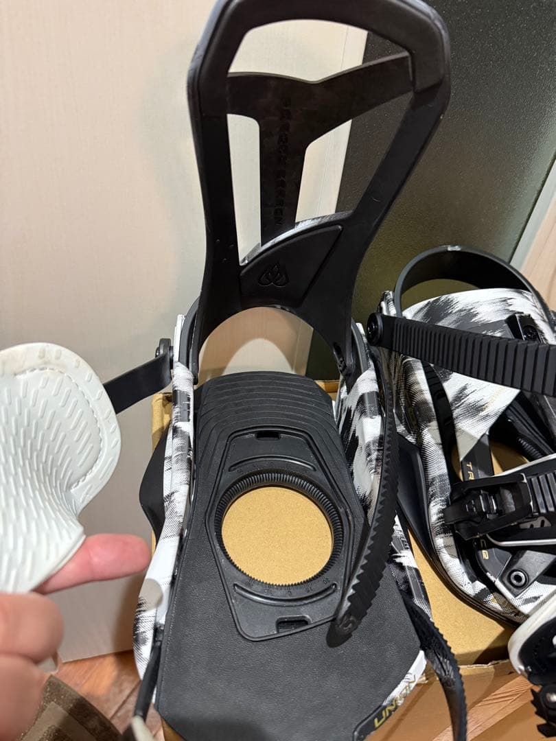 UNION TRAVIS RICEモデル スノーボードビンディング　ファルコアM
