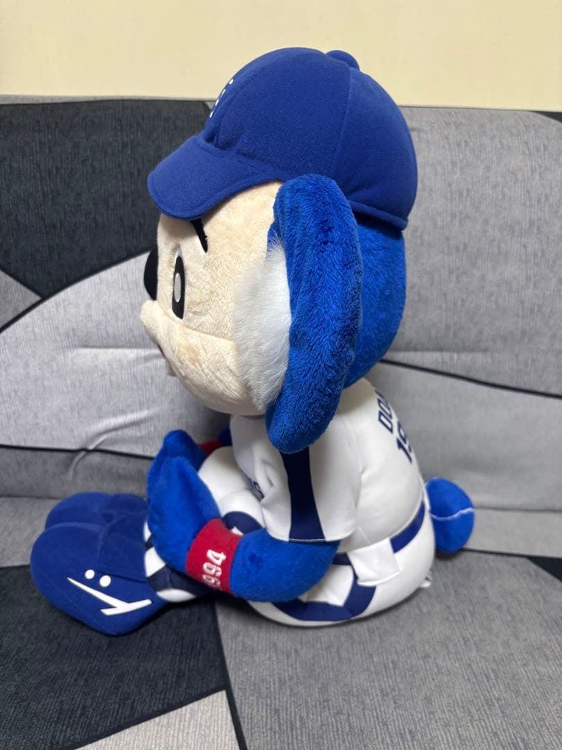 中日ドラゴンズ ドアラ　体育座りぬいぐるみ