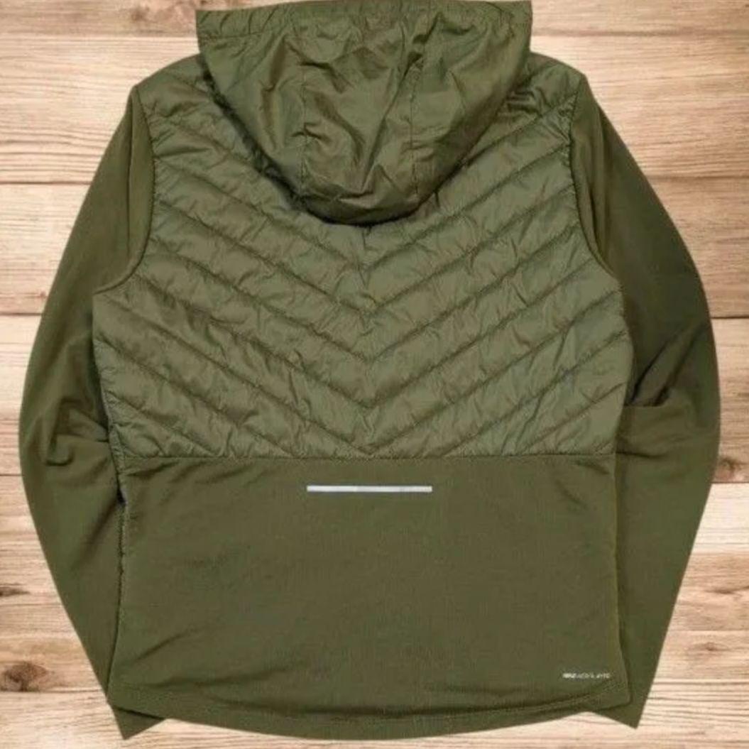 ✨美品✨ NIKE ナイキ エアロレイヤー 軽量 中綿入り ランニングウェア