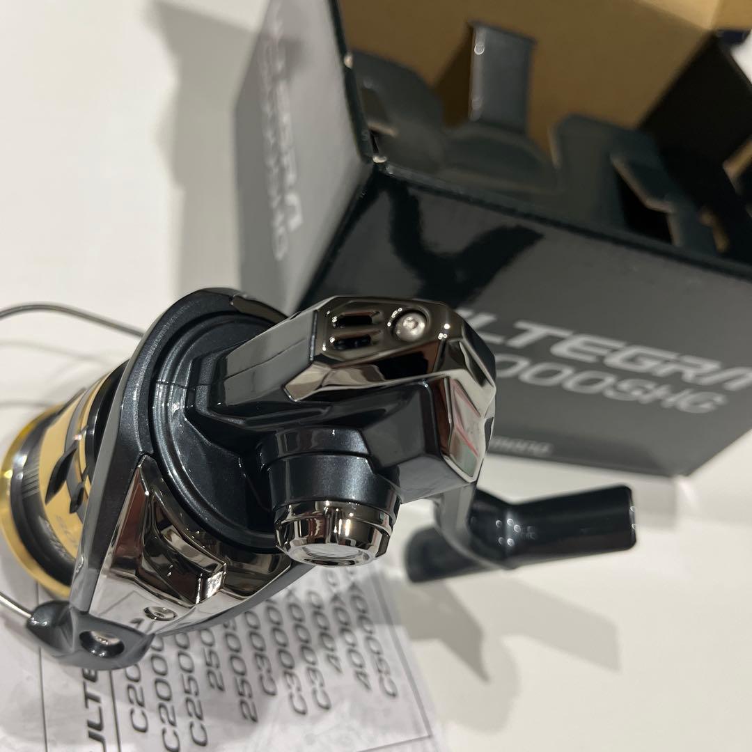 【極美品】シマノ　25アルテグラ　C2000SHG