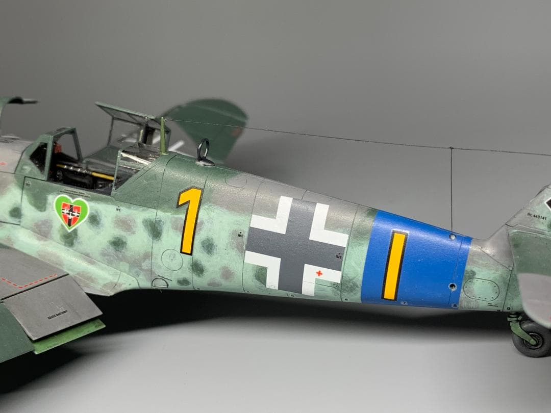 タミヤ1/48 メッサーシュミット Bf109 G-6 塗装済み完成品
