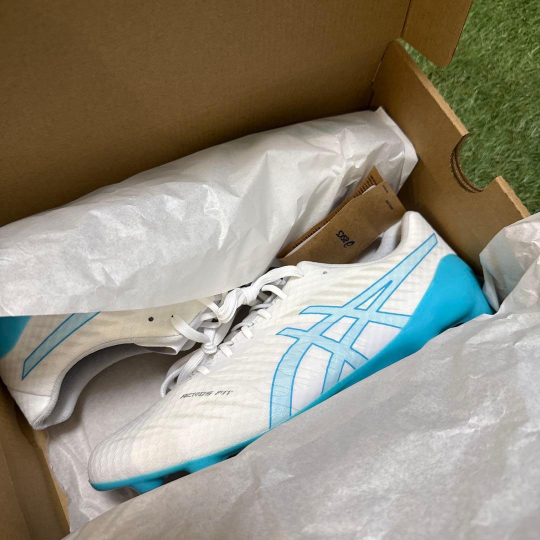 【新品未使用品】ASICS DSライトアクロス2 26.0 水色