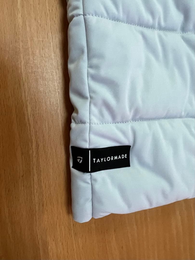 菱*国様 TAYLORMADE グレーに近いホワイト　ベスト　Ｌ