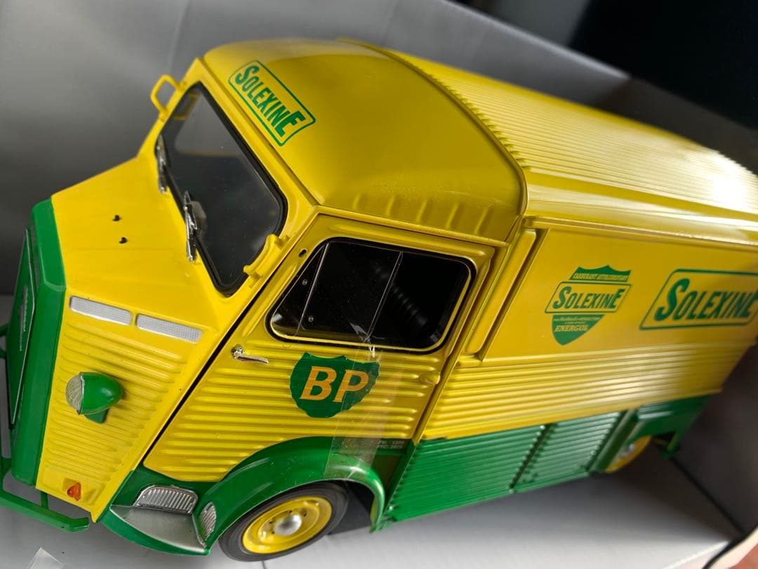 SOLIDO 1/18 Citroën Type Hy Solexine