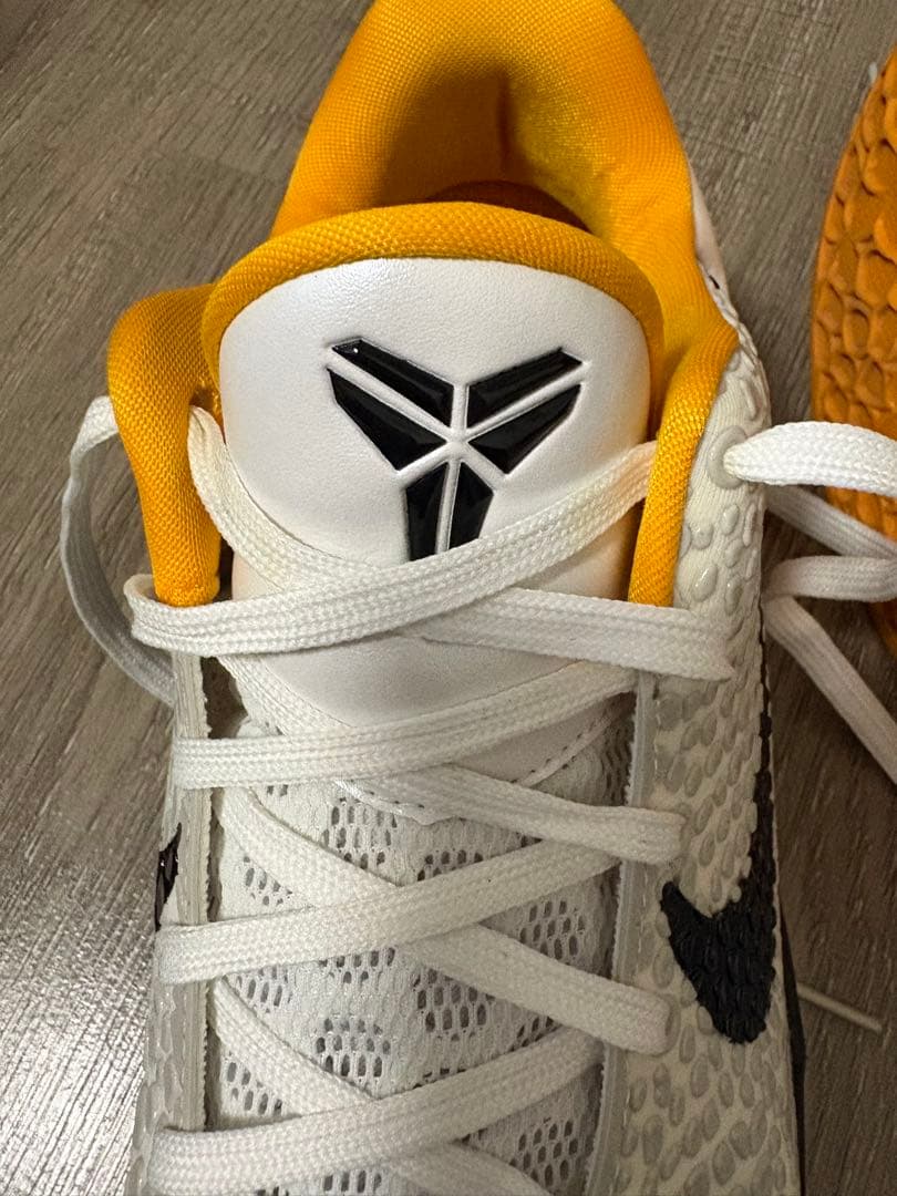 Nike Kobe 6 Protro ホワイト/ブラック/イエロー
