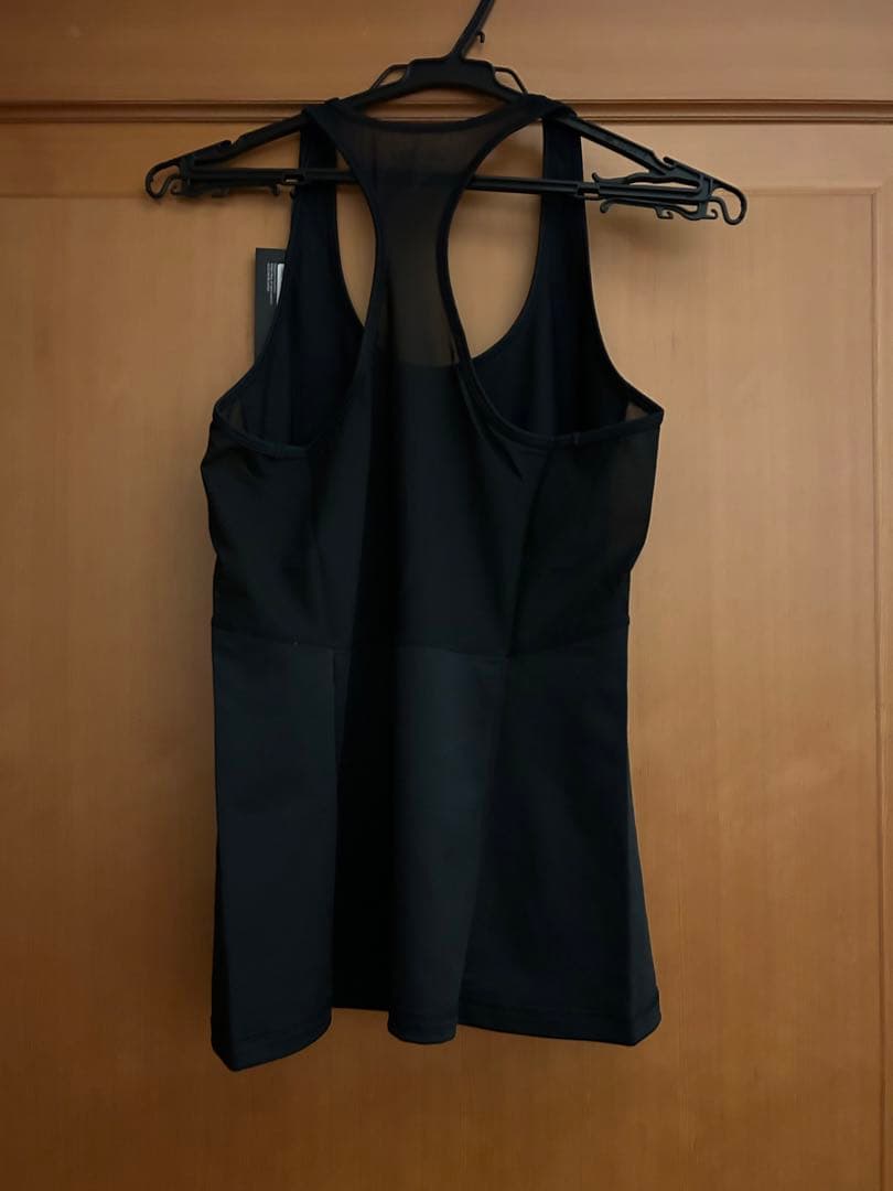 ビヨンボルグ  黒タンクトップ　38サイズ　新品