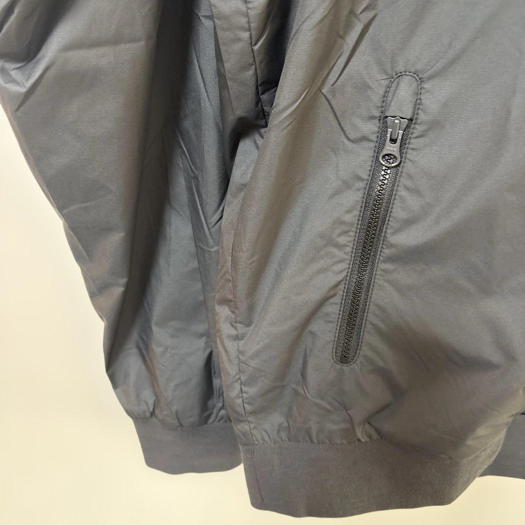 NIKE ナイキ　ウインドブレーカー　シャカシャカ　ランニングウェア　新品　XL
