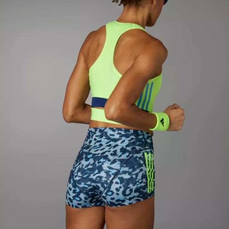 ■adidas ADIZERO Road to Records クロップトップ■