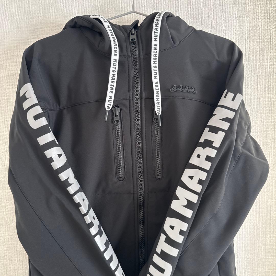 新品タグ付！3LAYER ボンディングパーカー