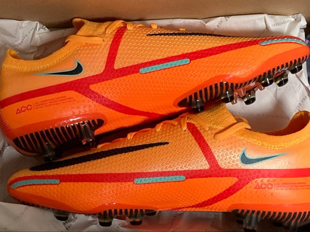NIKE ファントムGT2 AG-PRO 25.5cm