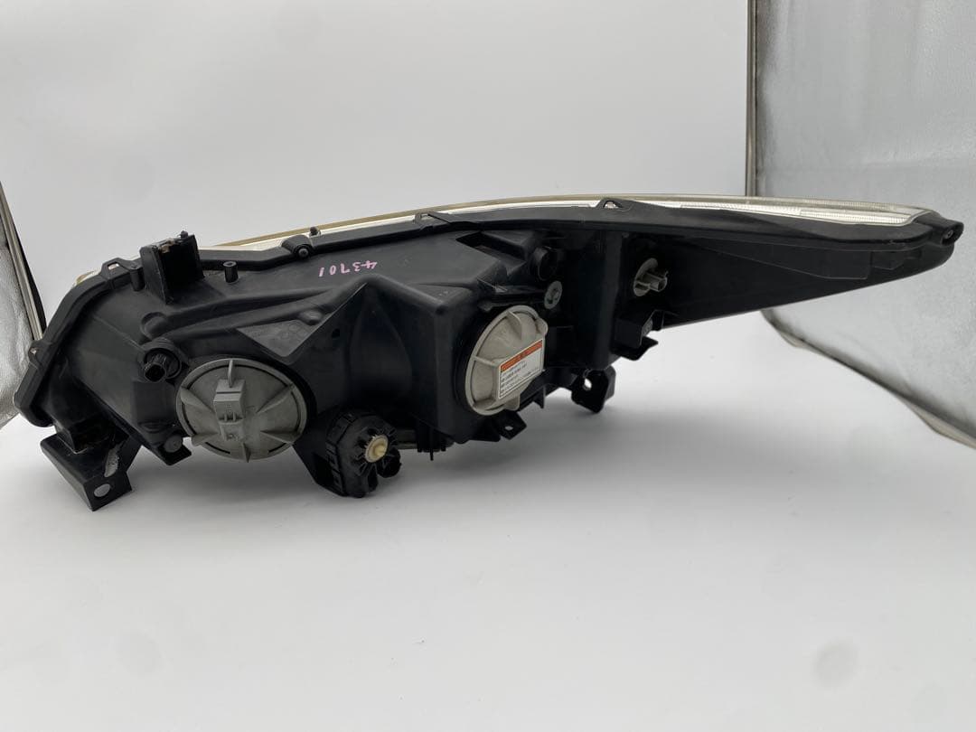 ホンダ ストリーム RN6 RN7 RN8 RN9 純正 HID ヘッドライト