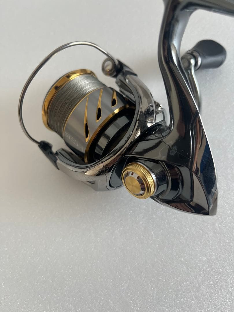 2月中値引き！　14 ステラC2000S 美品 未使用PEライン付き