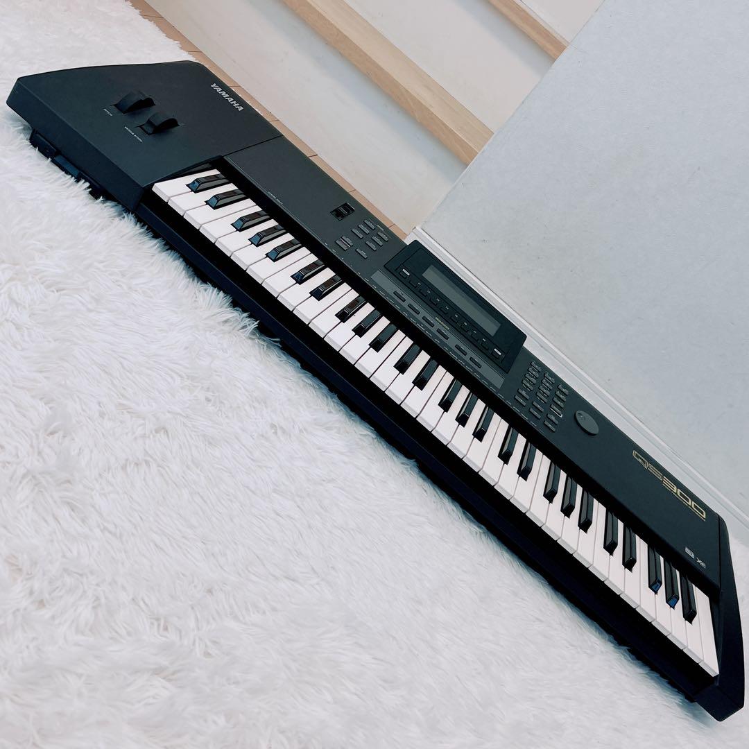 【美品】YAMAHA QS300 動作品 音出しOK シーケンサー内蔵 XG音源