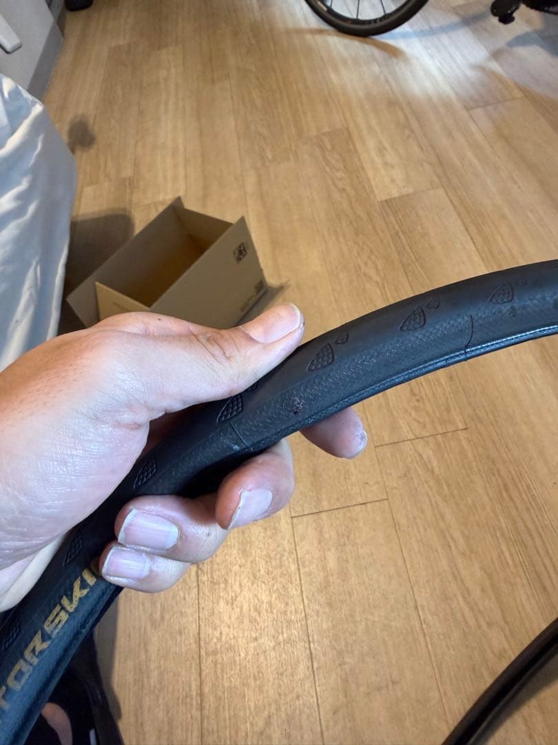 Continental Gatorskin 700x25C タイヤ 2本セット