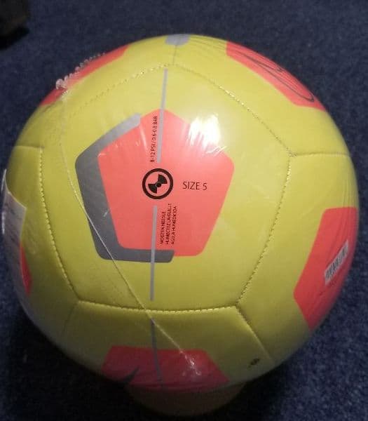 サッカー、ボール、NIKE製、5号球、新品