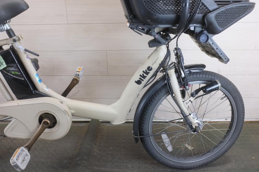けん ) BIKKE 　 20インチ 3段変速 8.9Ah 前カゴに変更