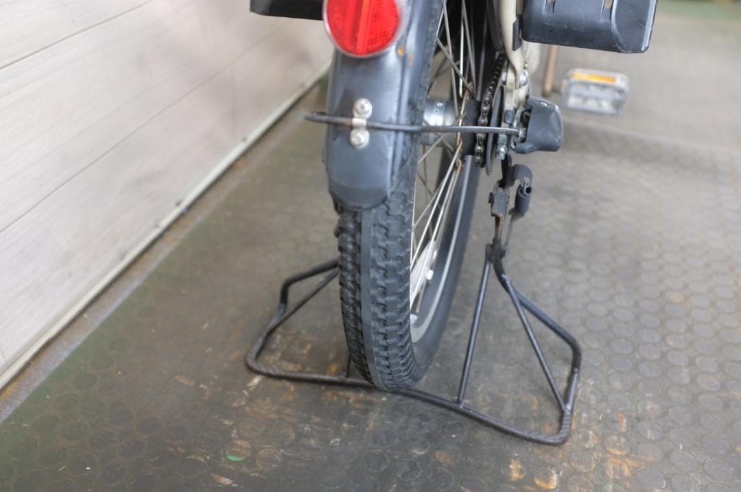 けん ) BIKKE 　 20インチ 3段変速 8.9Ah 前カゴに変更