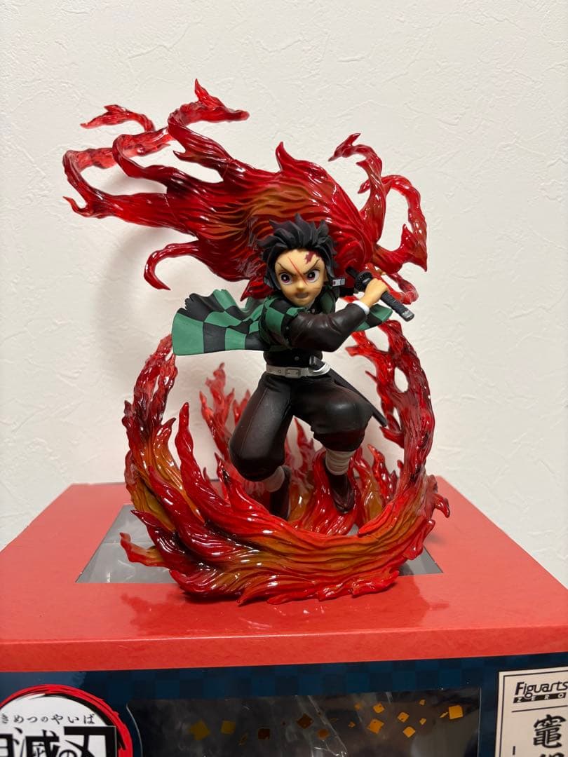 鬼滅の刃 フィギュア 竈門炭治郎 フィギュアーツ ヒノカミ神楽