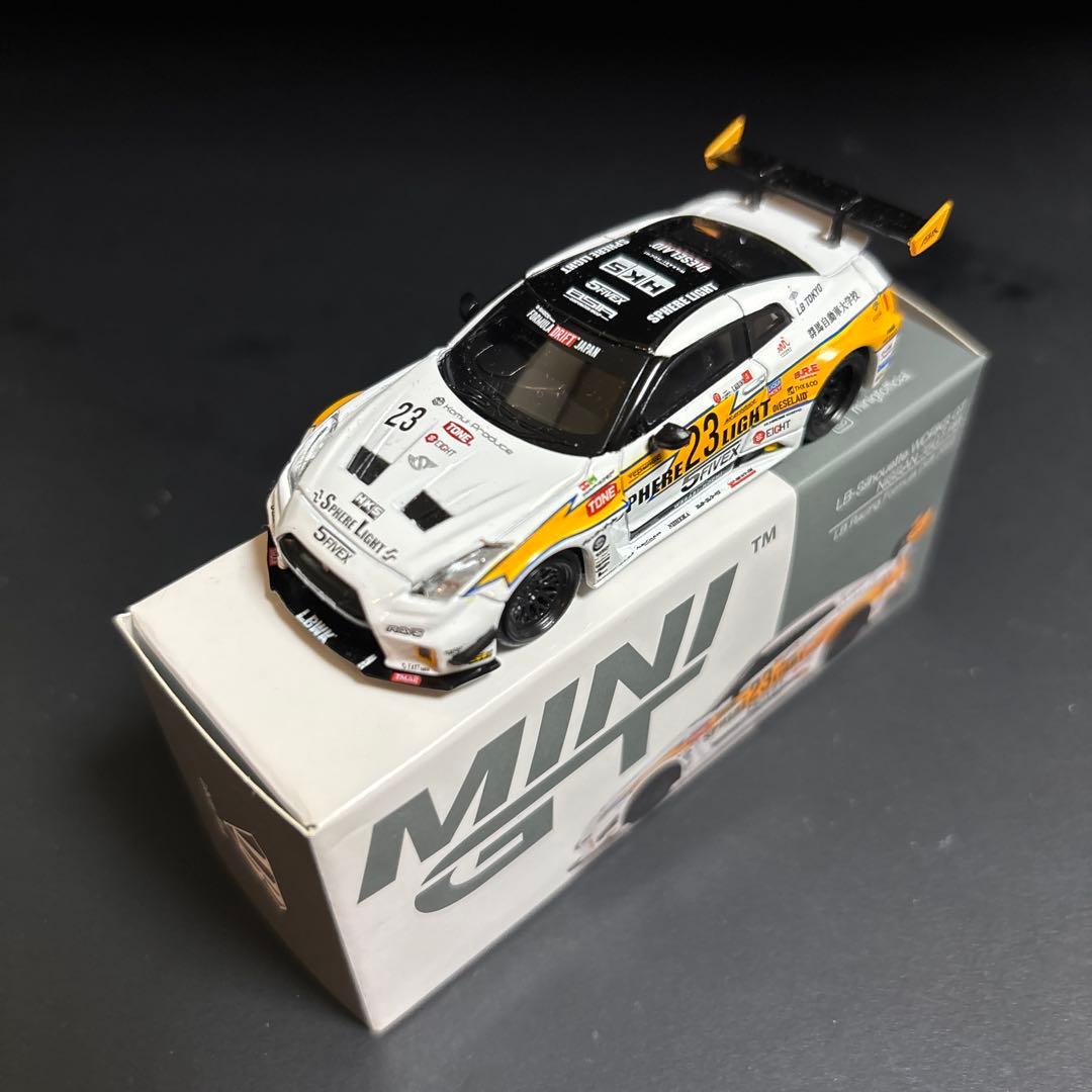 ミニカー MINIGT 164 LB- Silhuett Works GT 35GT-RR