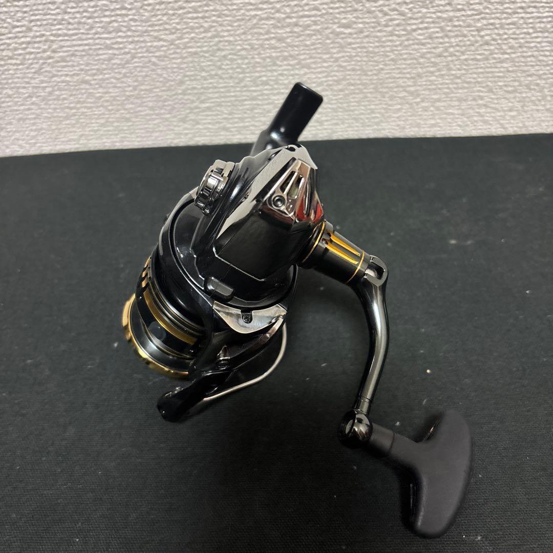 BB-X DESPINA 2500DXG スピニングリール