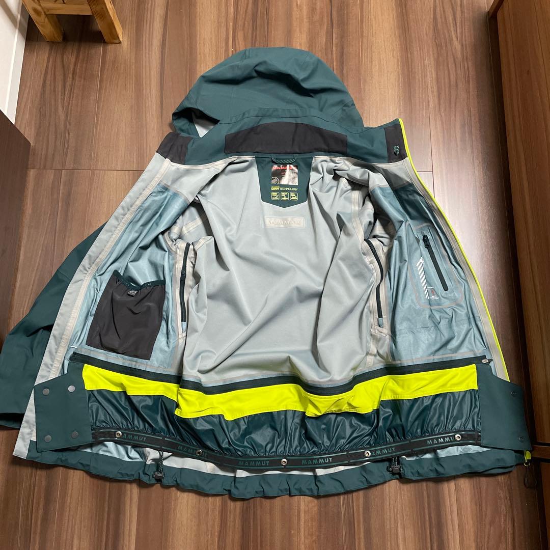 MAMMUT　スキー.スノボウェアー　上下セットアップ