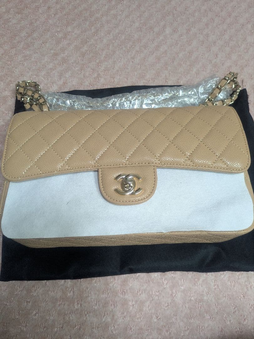 hiromin様♡ CHANEL シャネルノベルティ　キャビアスキンベージュ新品