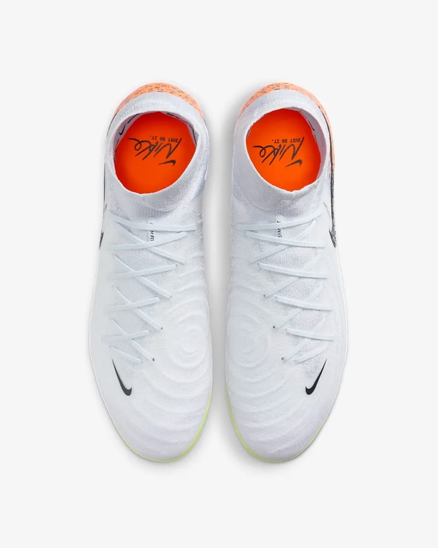 【新品】NIKE ファントム LUNA 2 エリート FG 29cm