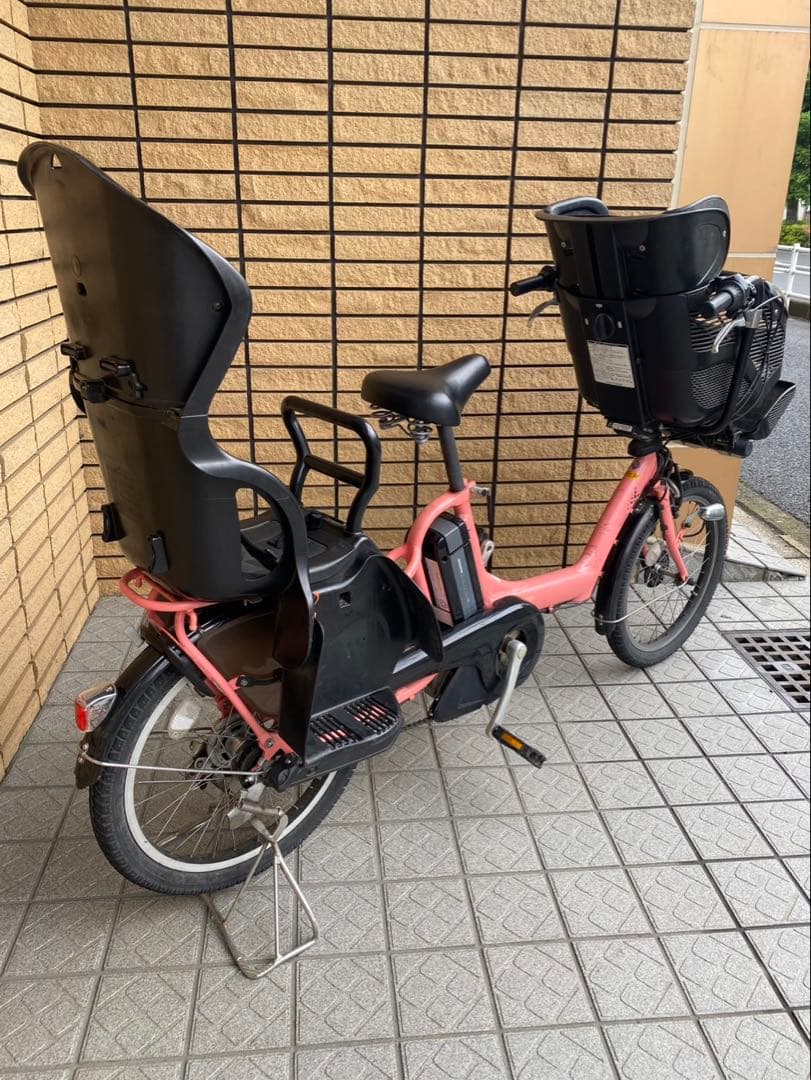 電動アシスト自転車　ブリヂストン　20インチ 子供乗せ　3人乗り ピンク色