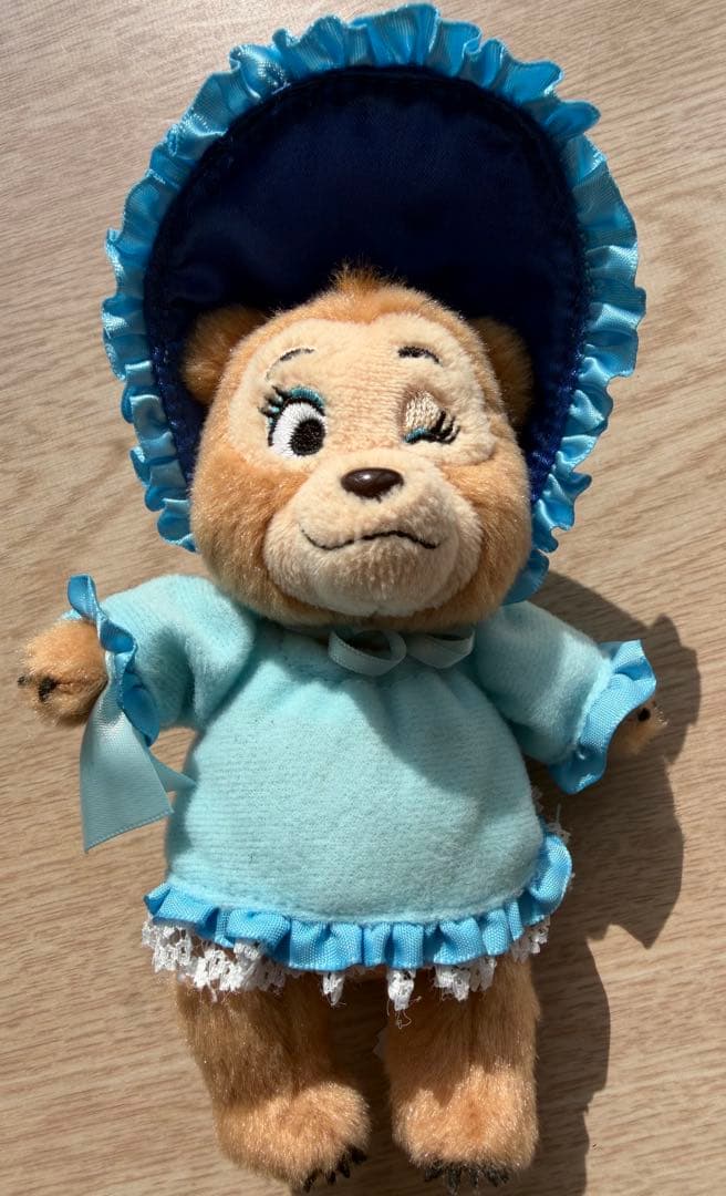 ディズニー　カントリーベアシアター　ぬいぐるみ　バッジ　サンボネッツ　マスコット