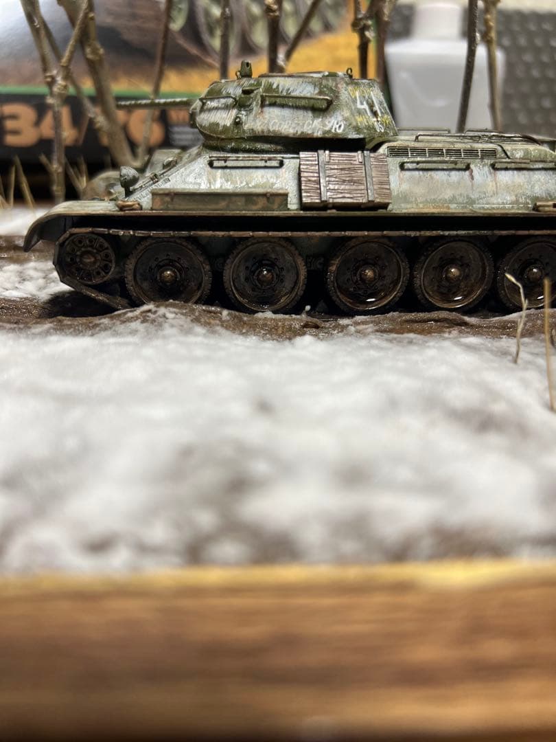 タミヤ1/48 T-34/76 ソ連戦車 ジオラマ仕立て