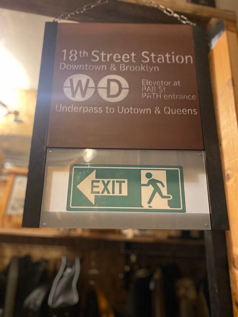 照明付き吊り下げ看板　サイン　ブルックリン　インダストリアル
