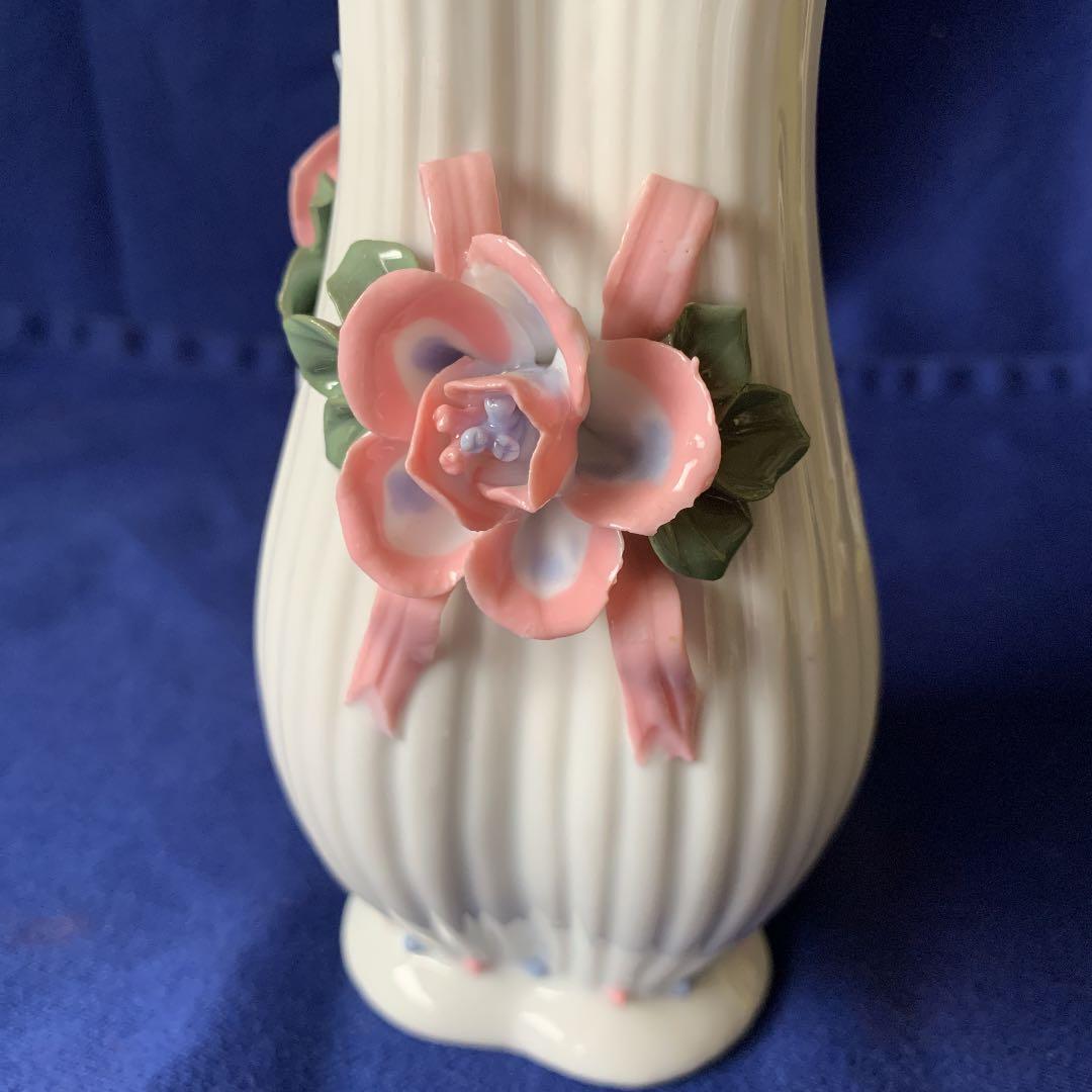 薔薇の花瓶