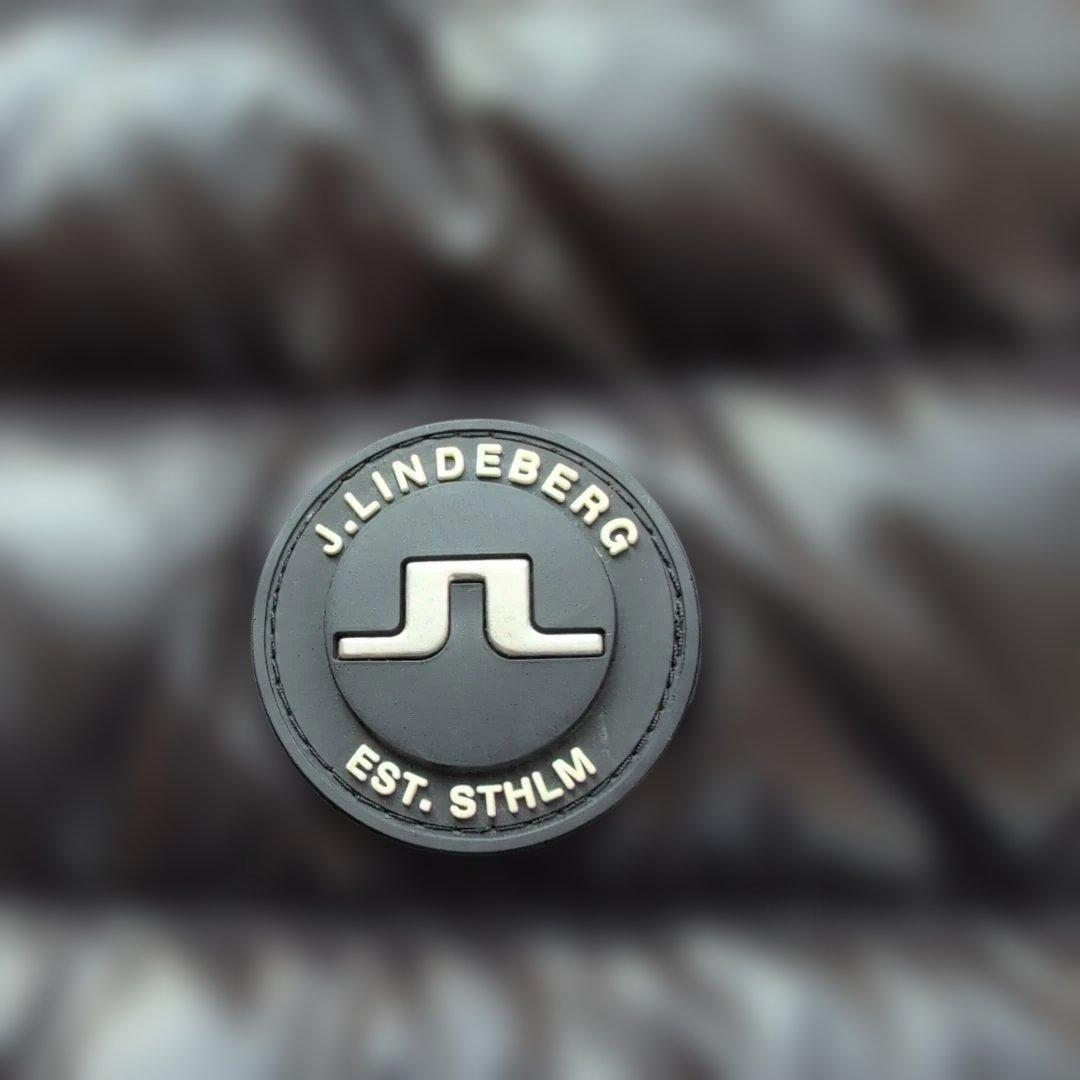 J.Lindeberg 黒 ダウンベスト